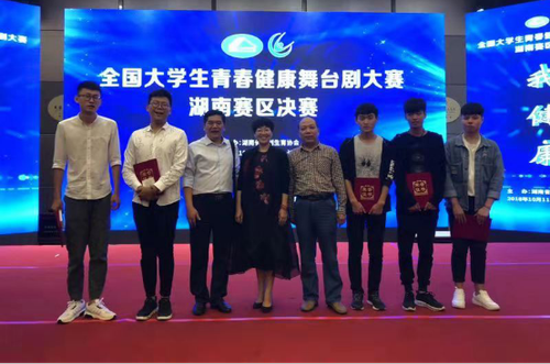 图片1 图片1